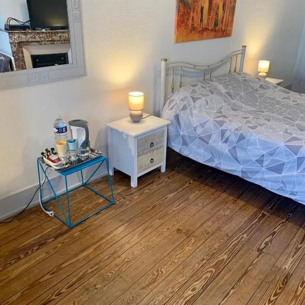 vaste chambre familiale, hotel v destinaci Bourg-en-Bresse