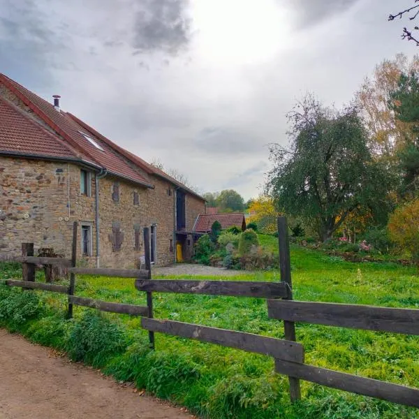 Gîte Au gré du vent - 12 personnes - Calme, nature et confort, khách sạn ở Prondines