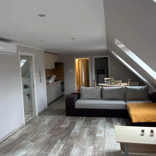 Bubble Apartman, hotel v destinaci Kozármisleny