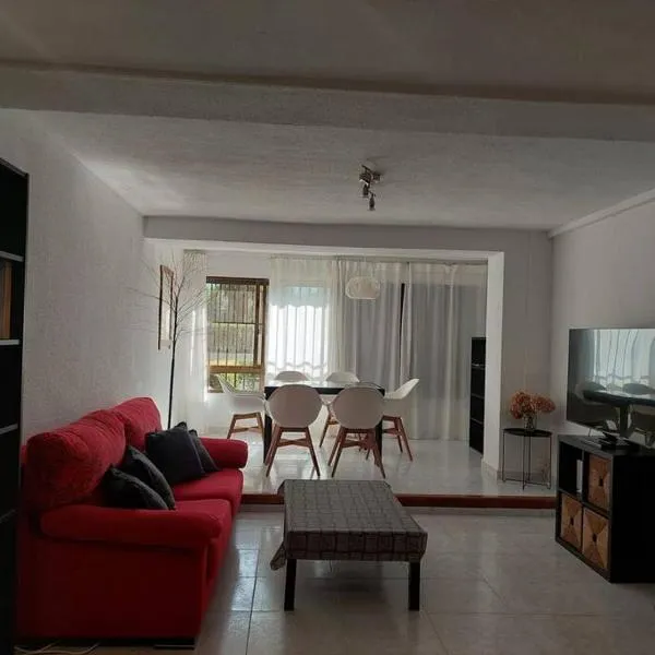 Apartamento, piscina y playa，格拉德卡斯特利翁的飯店