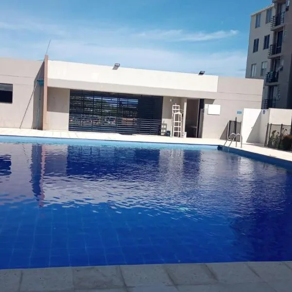 Apartamento en Santa Marta con internet piscina，位于圣玛尔塔的酒店