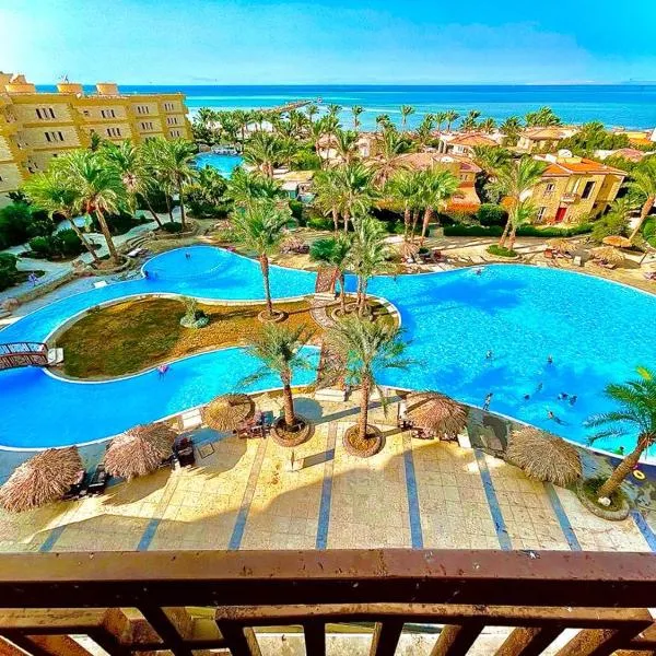 Top floor premier view chalet in Red sea Hurghada, hotel di Hurghada