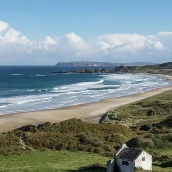 McConaghys Glenside Farmhouse Whitepark Bay: Ballintoy şehrinde bir otel