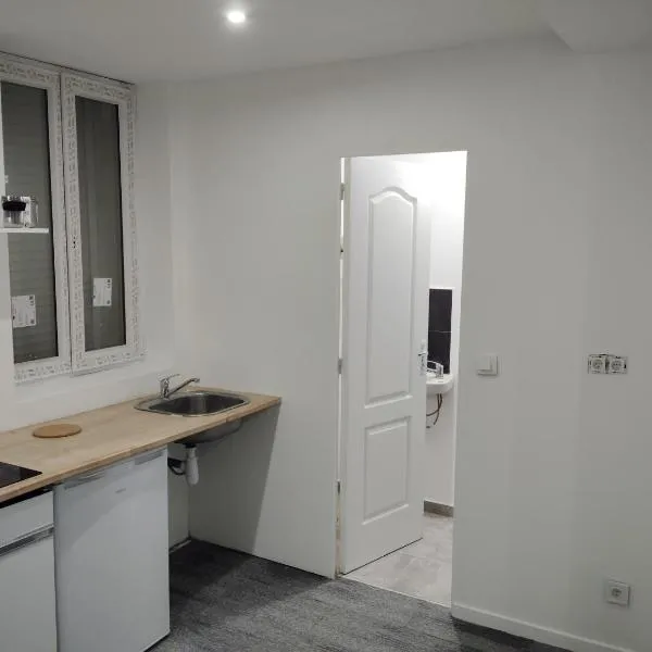 Les comforts de Douai, hotel in Douai