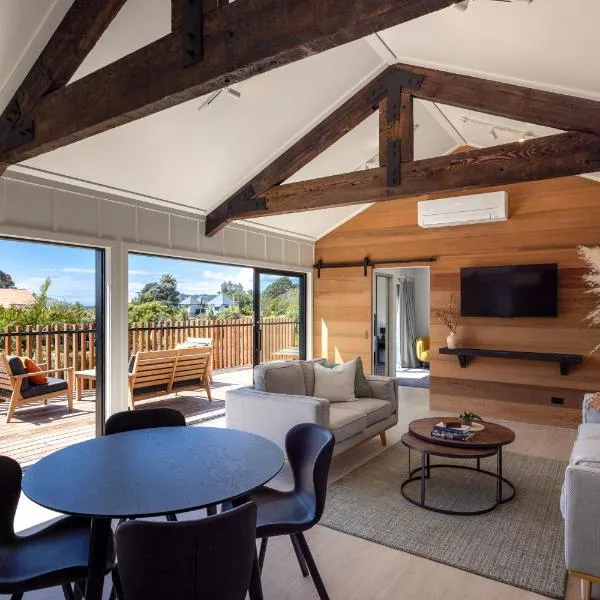 Onetangi Beach Stays Apartment - Coast & Country, hotel a Onetangi