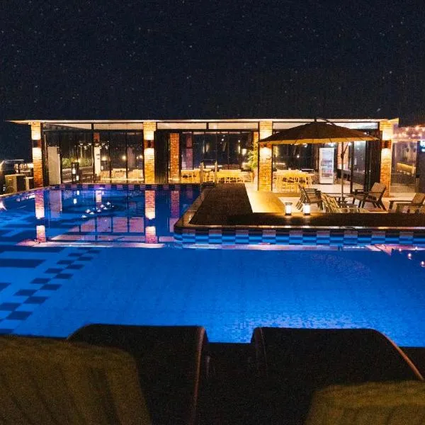 THE KOA Hotel & Spa, khách sạn ở Angeles