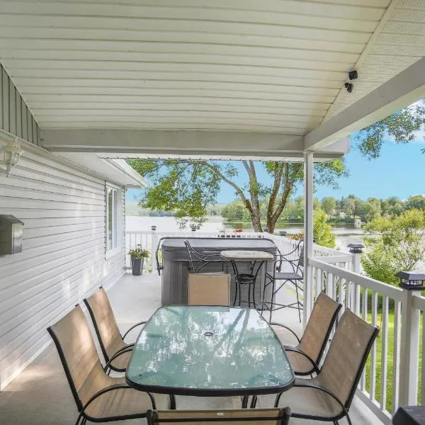 Shack des Lacs - Chalet sur le bord de l'eau avec spa, hotel in Saint-Joseph-de-Ham-Sud