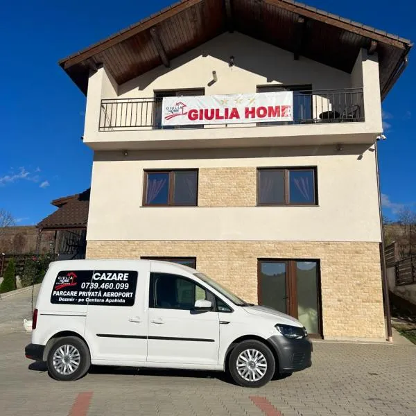 Giulia Home, hotel in Dezmir