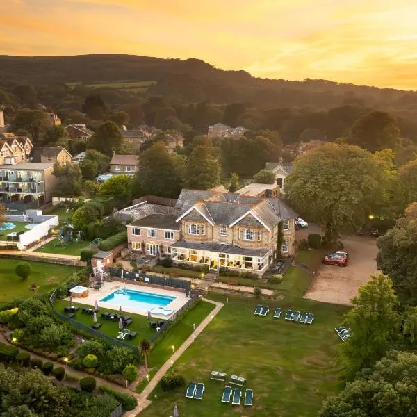 ルッコンブ マノ カントリー ハウス ホテル（Luccombe Manor Country House Hotel）、シャンクリンのホテル