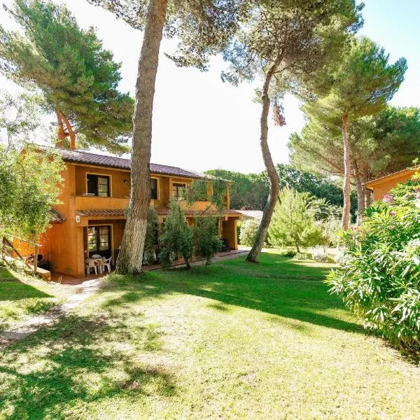 Residence with swimming-pool in Guardistallo surrounded by Nature, hotel in Guardistallo