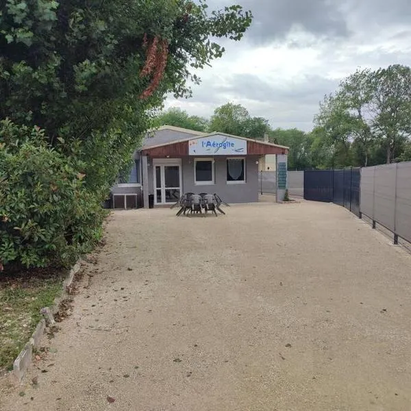 Maison pour 6 personnes, hotel in Lassicourt