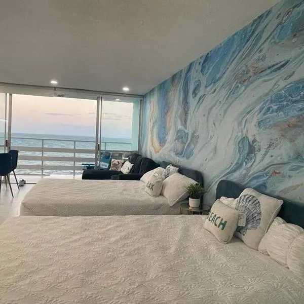 Beautiful Ocean Blue Love oceanfront apartment, hotel v destinaci Fajardo