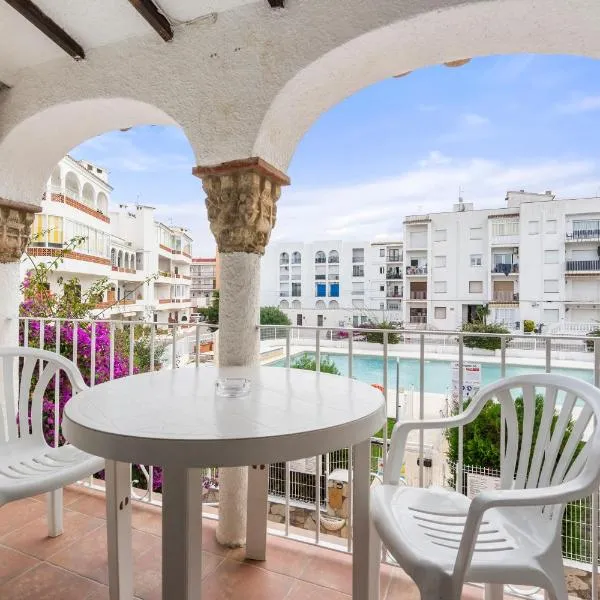 WELCS APARTAMENTO 102 EMP con Piscina، فندق في إمبوريابرافا