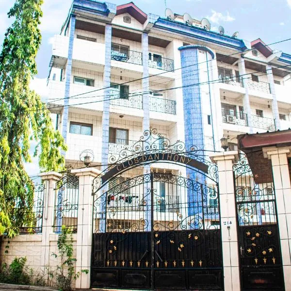 Clos D'Anthony Residence Bonanjo, מלון בדואלה