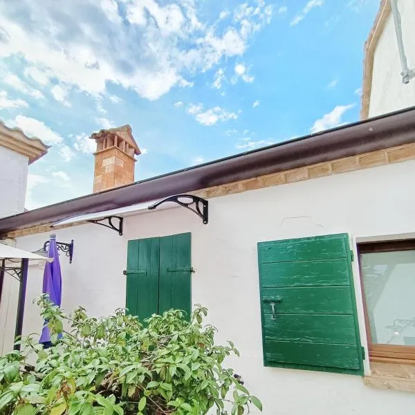 Ampio Appartamento Storico vicino alla Costa, hotel em Morciano di Romagna