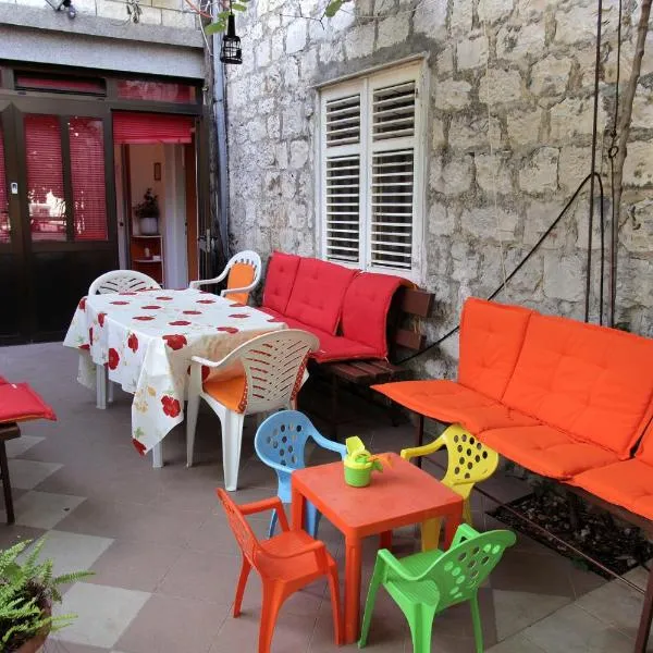 Apartment Duje & Josipa, hotel in Trogir