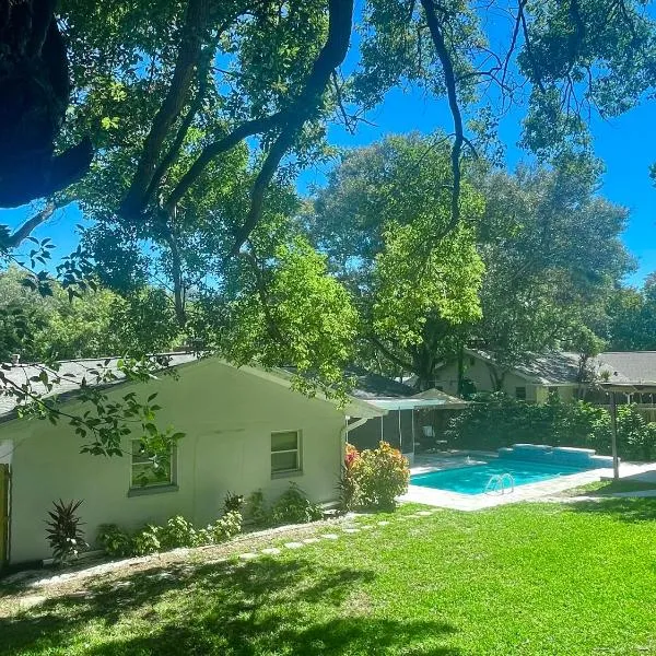 4 Bedroom Clearwater Vacation Home with Amazing Backyard, hotel v destinaci Clearwater
