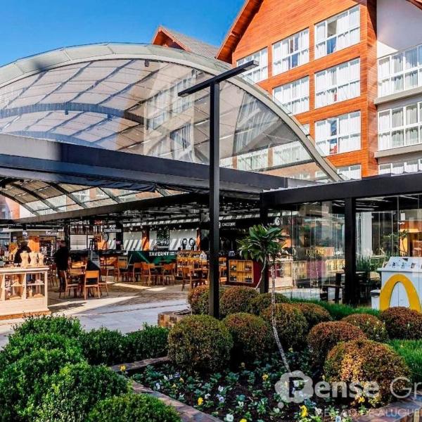 Apartamento a 650m da Rua Coberta