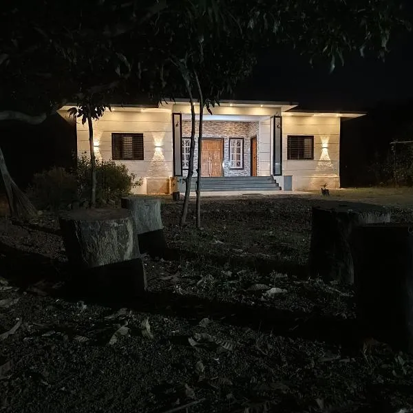 Green Valley Resort, hotel v mestu Thāl