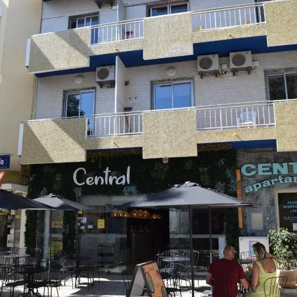 Apartamentos Central, hotel in Quarteira