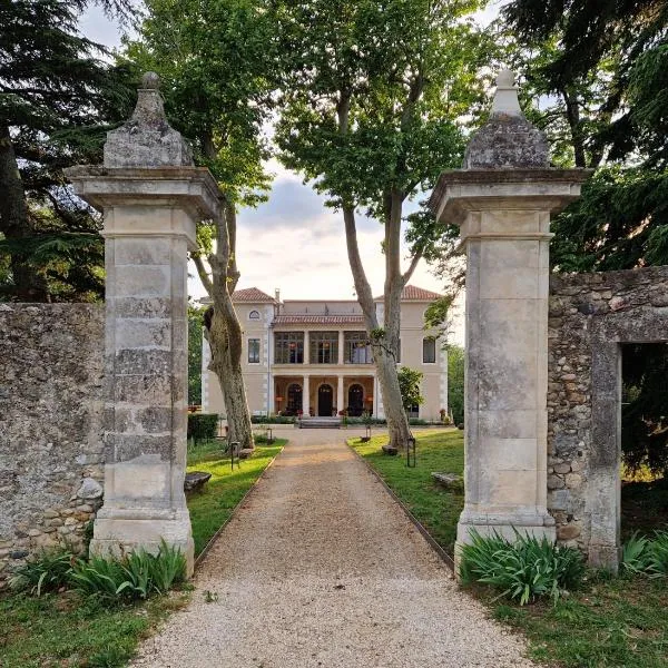 Hôtel Villa Walbaum, viešbutis mieste Vallon-Pont-dʼArc