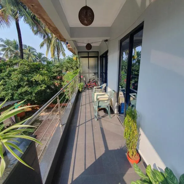 Fernandes Homestay- Apartment near the beach- Feliz, hotel in Cavelossim
