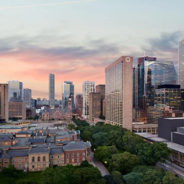 Sheraton Centre Toronto Hotel, hotel in Toronto