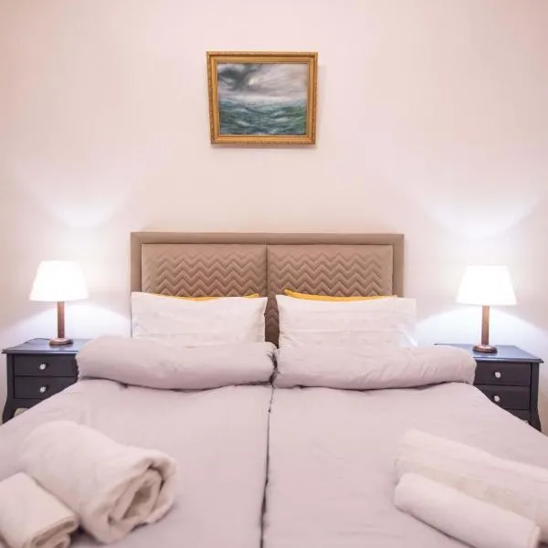 Old Town-Booking Apartment, hotel in Tbilisi City