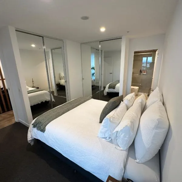 Rise to the top!، فندق في ملبورن