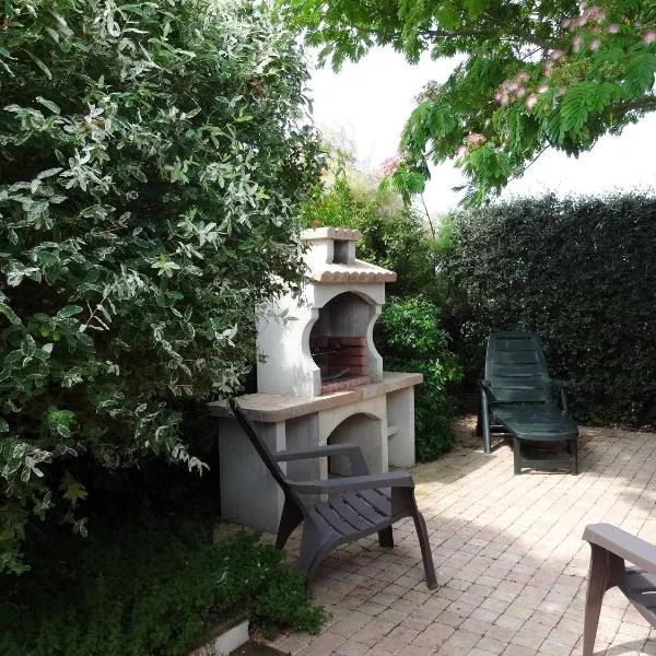 Gîte Du Côté De Chez soann, hotel in Thairé