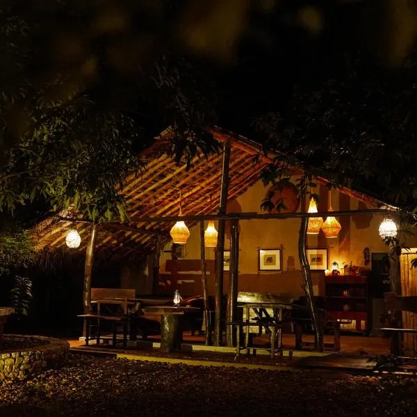 River Glamping by Gaga bees, hotel en Udawalawe