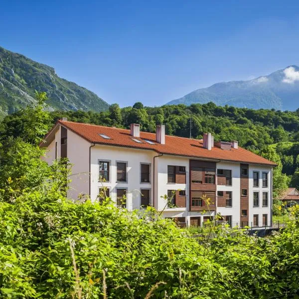 Apartamentos El Caxigu, hotel Arenas de Cabralesben