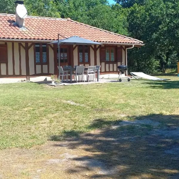 La maison du ruisseau、Trensacqのホテル
