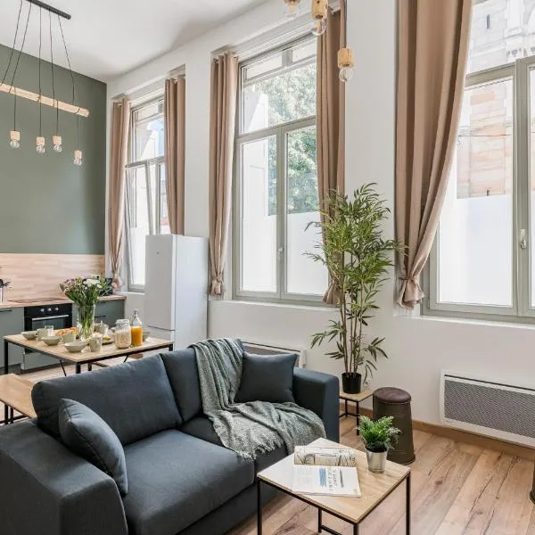 Charmant & spacieux appartement en cœur de ville, hotel v destinaci Saint-Étienne