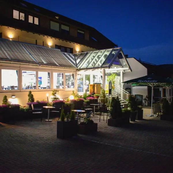 Hotel & Restaurant Olio é Pane ENZKLÖSTERLE, hotel v destinaci Enzklösterle