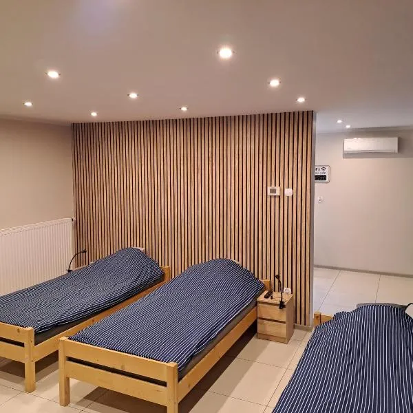 Cztery Kąty Apartament Wągrowiec, מלון בוונגרובייץ