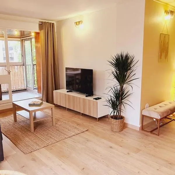 Appartement neuf proche parc de Versailles + parking, hotel in Le Chesnay