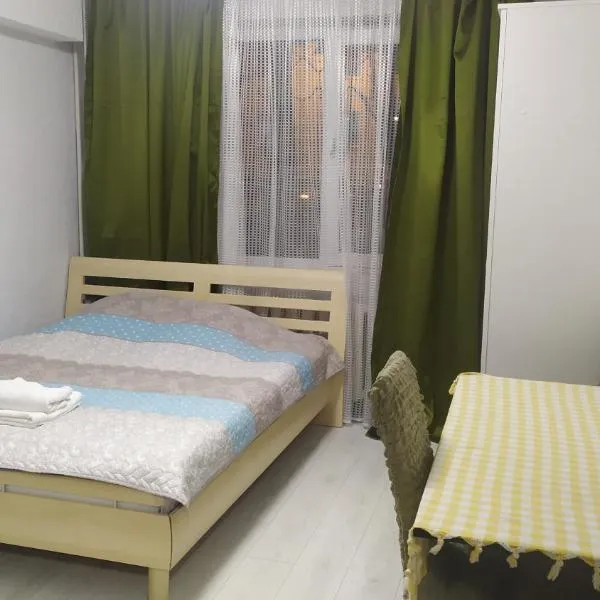 уютная комфортная квартира студия, hotel v destinaci Chişinău