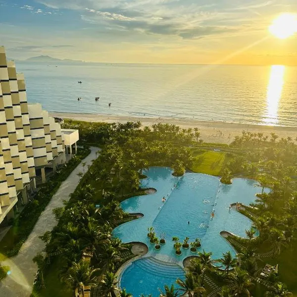The Arena Cam Ranh Resort all Luxury Service, hotell i Miếu Ông