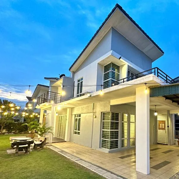 BNB Casa Grande at Rawang - spacious, 15 pax and WiFi, готель у місті Раванґ