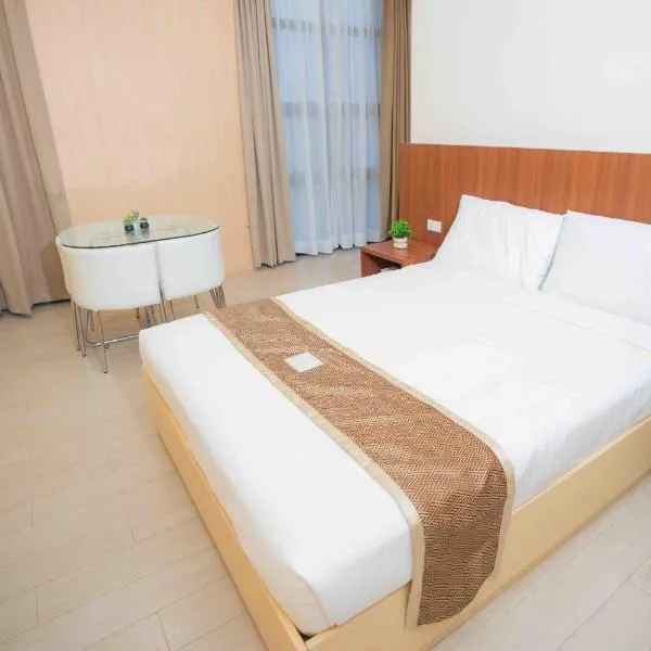 Sundaze Dormitel, hotel in Canaman
