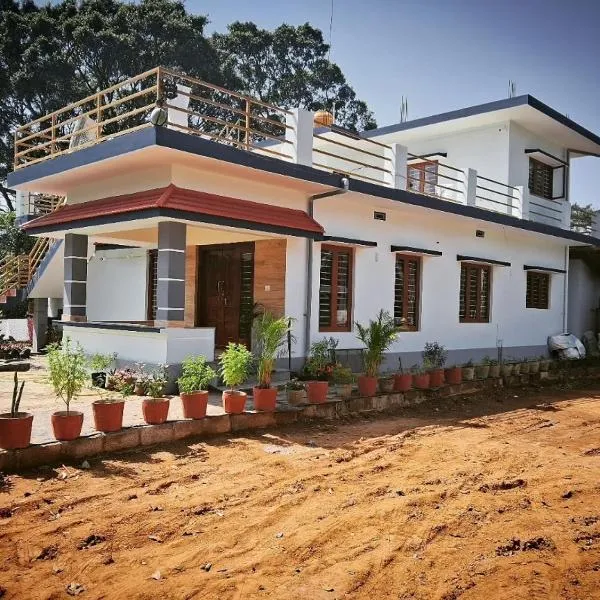 Coorg Teakwood Treasure Homestay, hotel a Jambur