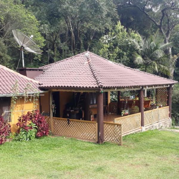 Casa Rural Na Serra, próxima de Cachoeiras e verde