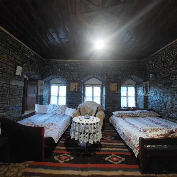 guest house in buhal, hotel in Përmet