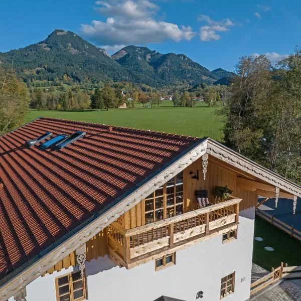 MY STAY- Erholung zwischen See und Bergen, neu erbaute Apartments im modernen Landhausstil mit Bergblick, familienfreundlich, hotell i Fischbachau