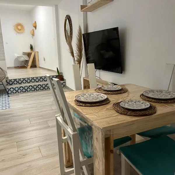Alzira bonita Apartamento B con patio, la Casella: Alzira'da bir otel