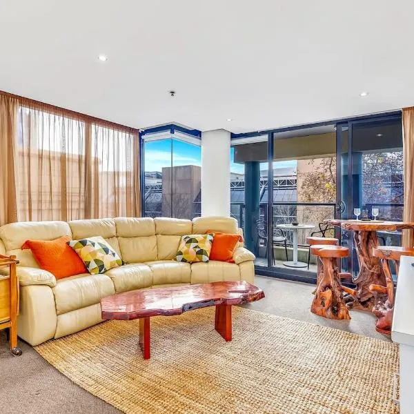 Little Oak Lodge - Wellness is Calling, hotel in Adelaide