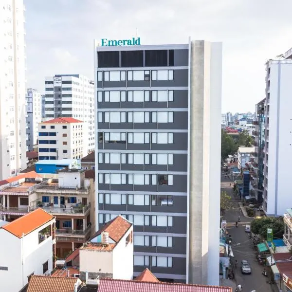 Emerald Hotel Residence, hotel v Phnompenhu