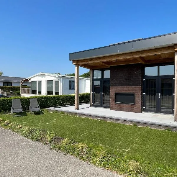 Chalet Houtrust, hotel v destinaci Sint Annaland