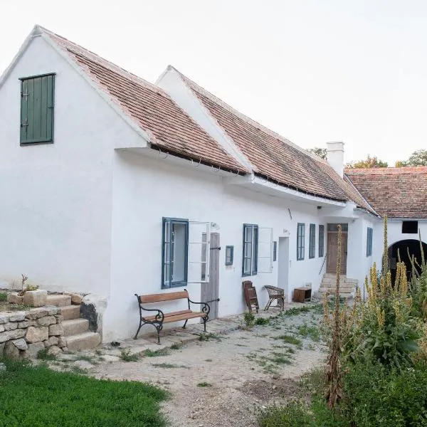 dasFritsch-Historisches Weinbauernhaus im Grünen, hotel v destinaci Klein-Reinprechtsdorf
